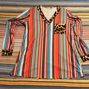 Southern Stitch Striped V Neck Long Sleeve Tunic Top Womens Size M Cheetah Print